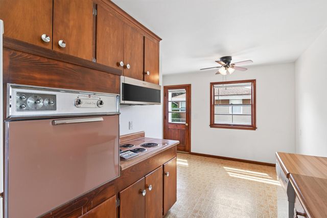 6836 Monroe Street NE, Fridley, MN 55432