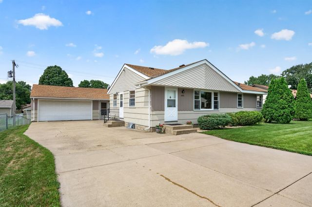 6836 Monroe Street NE, Fridley, MN 55432
