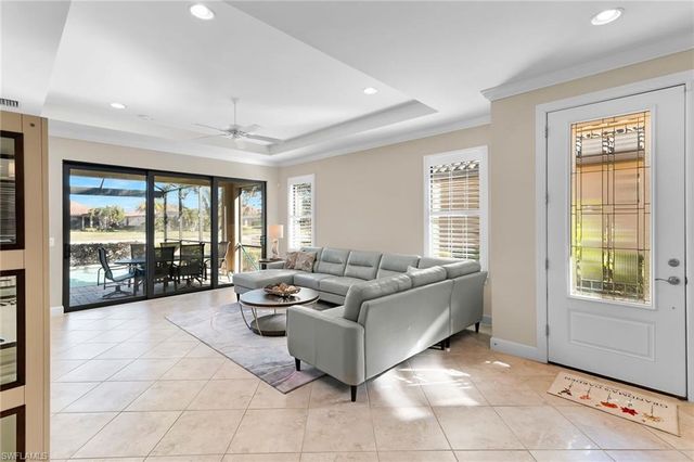 8321 Lucello TER N, Naples, FL 34114