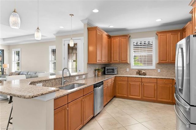 8321 Lucello TER N, Naples, FL 34114