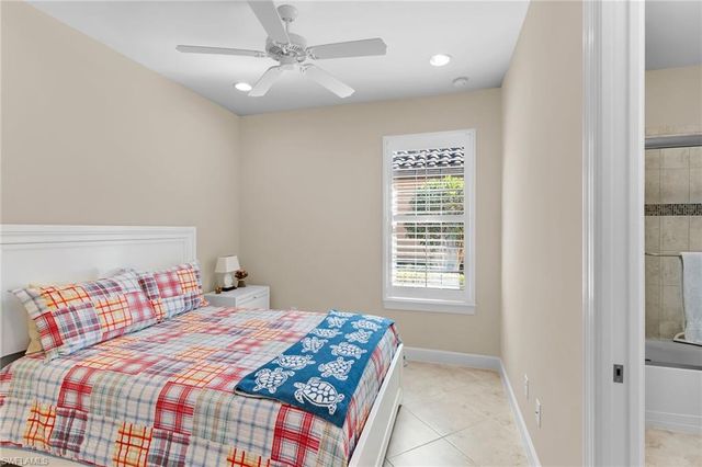 8321 Lucello TER N, Naples, FL 34114