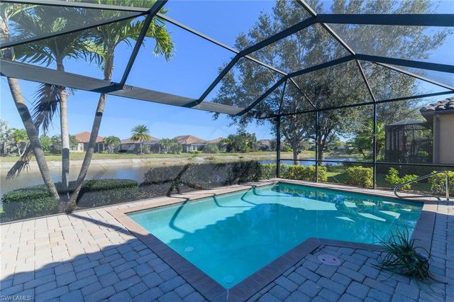8321 Lucello TER N, Naples, FL 34114
