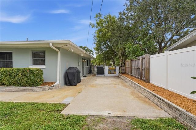 1207 S DUNCAN AVENUE, Clearwater, FL 33756