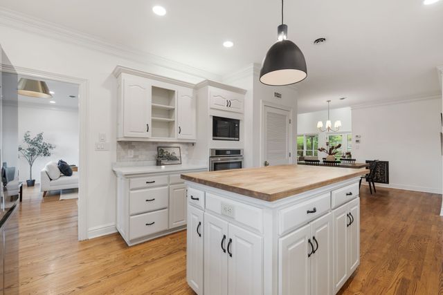 1307 Mooresville Rd, Culleoka, TN 38451