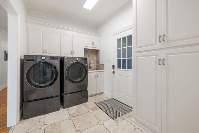 1307 Mooresville Rd, Culleoka, TN 38451