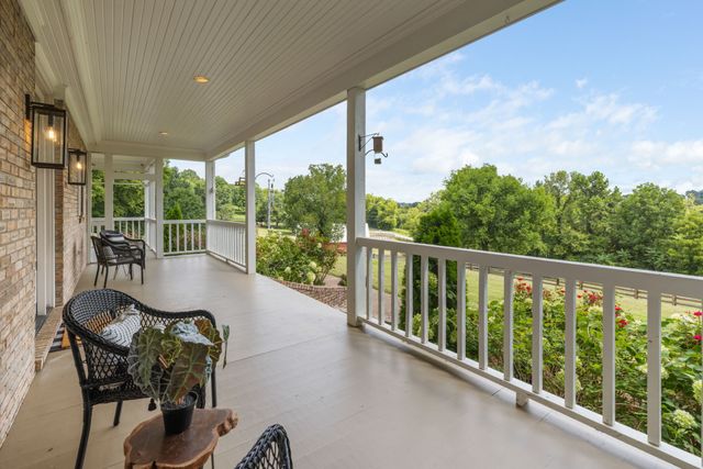 1307 Mooresville Rd, Culleoka, TN 38451