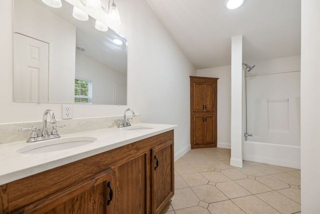 1307 Mooresville Rd, Culleoka, TN 38451