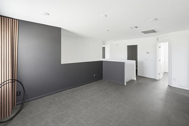 6815 W Encinas Lane, Phoenix, AZ 85043