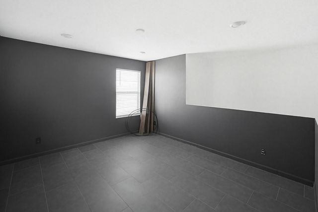 6815 W Encinas Lane, Phoenix, AZ 85043