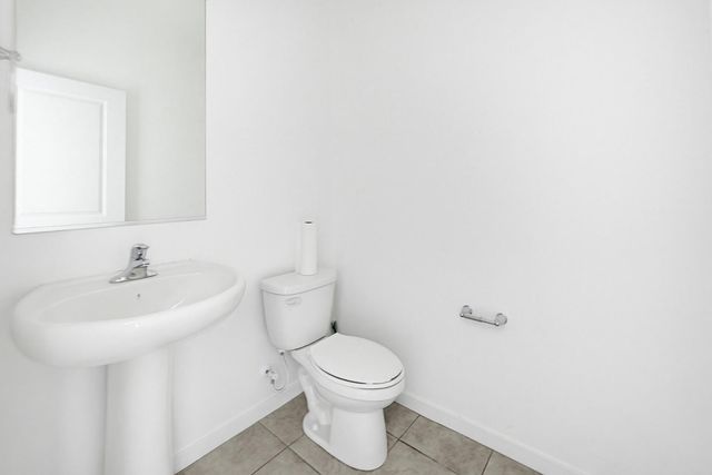 6815 W Encinas Lane, Phoenix, AZ 85043