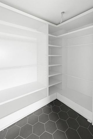 6815 W Encinas Lane, Phoenix, AZ 85043