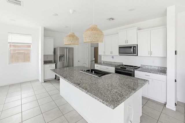 6815 W Encinas Lane, Phoenix, AZ 85043