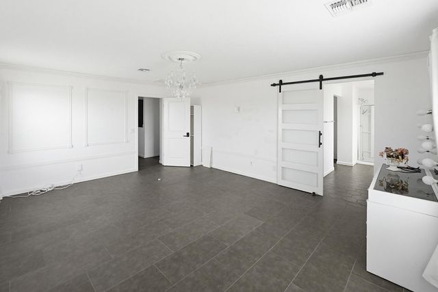 6815 W Encinas Lane, Phoenix, AZ 85043