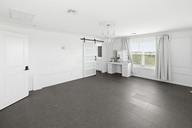 6815 W Encinas Lane, Phoenix, AZ 85043