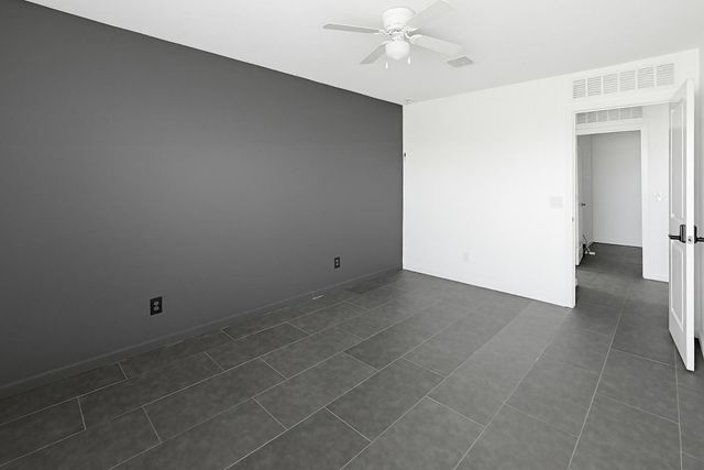 6815 W Encinas Lane, Phoenix, AZ 85043