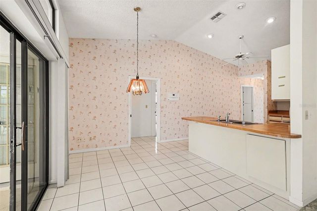 423 SW 12TH STREET, Cape Coral, FL 33991