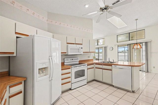 423 SW 12TH STREET, Cape Coral, FL 33991