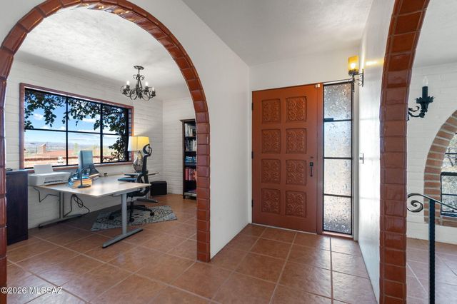 9151 N Riviera Drive, Oro Valley, AZ 85704