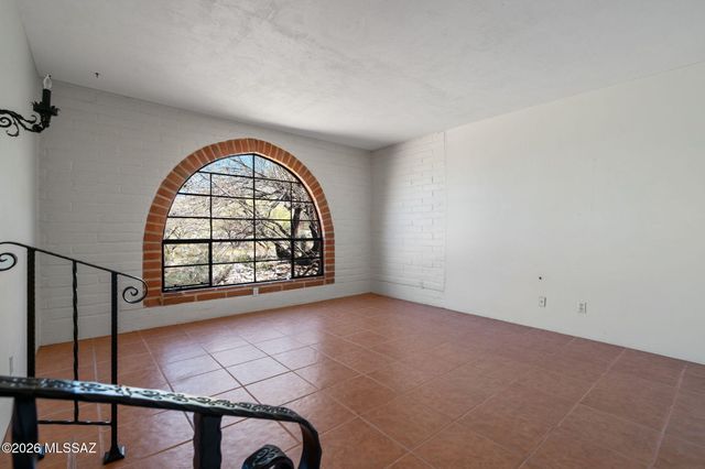 9151 N Riviera Drive, Oro Valley, AZ 85704