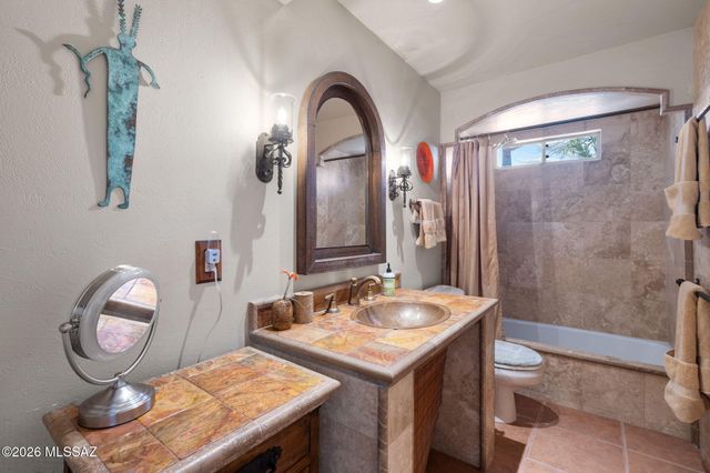 9151 N Riviera Drive, Oro Valley, AZ 85704