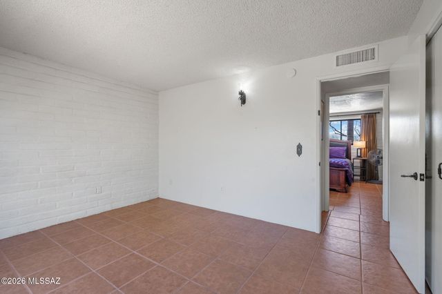 9151 N Riviera Drive, Oro Valley, AZ 85704