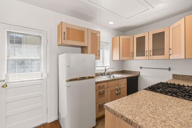 215 223 Lolita Street, Encinitas, CA 92024
