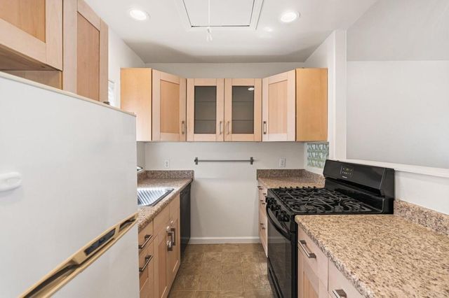 215 223 Lolita Street, Encinitas, CA 92024