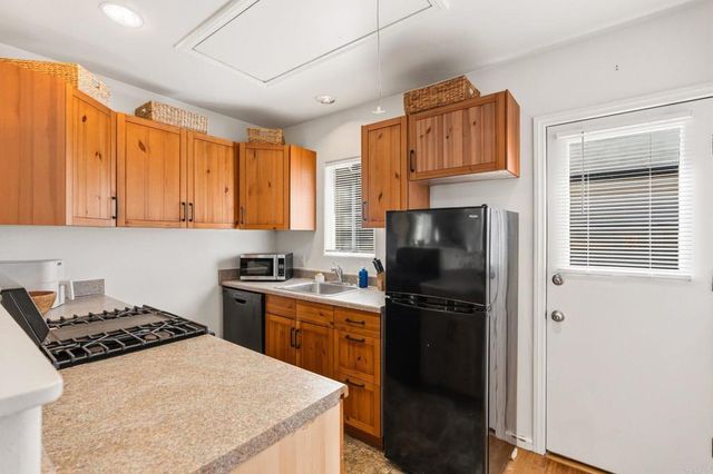 215 223 Lolita Street, Encinitas, CA 92024