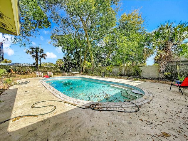 305 ROBIN HILL DRIVE, Altamonte Springs, FL 32701