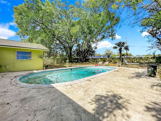 305 ROBIN HILL DRIVE, Altamonte Springs, FL 32701