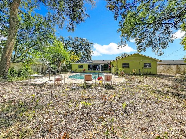 305 ROBIN HILL DRIVE, Altamonte Springs, FL 32701