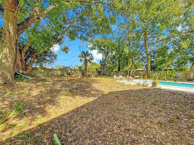 305 ROBIN HILL DRIVE, Altamonte Springs, FL 32701