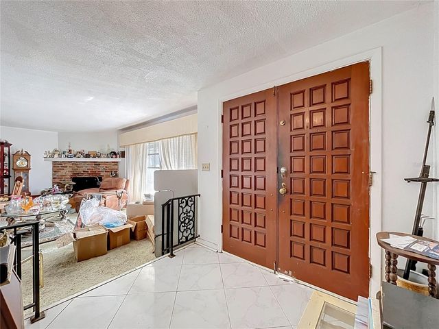 305 ROBIN HILL DRIVE, Altamonte Springs, FL 32701