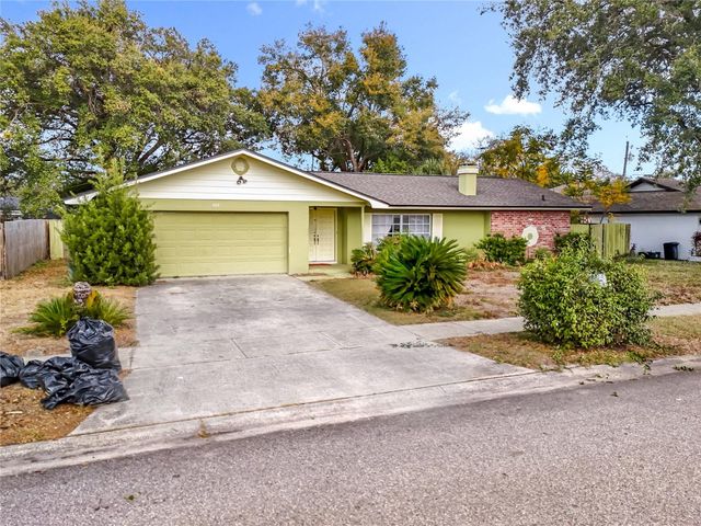 305 ROBIN HILL DRIVE, Altamonte Springs, FL 32701