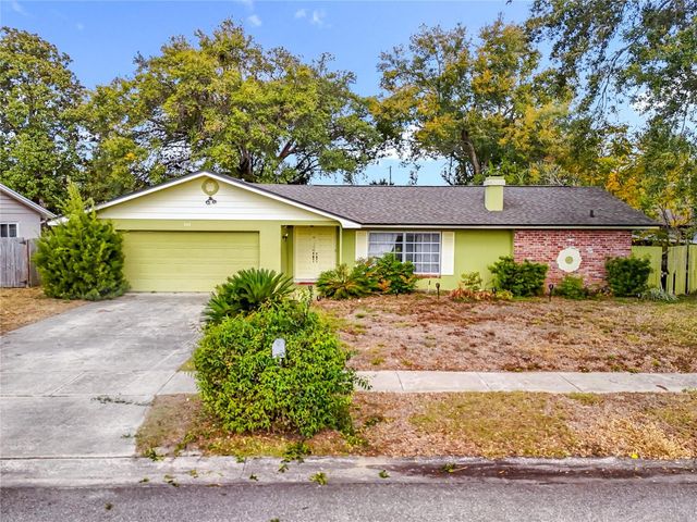 305 ROBIN HILL DRIVE, Altamonte Springs, FL 32701