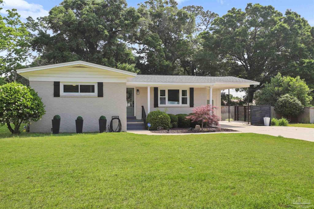 648 Gerhardt Dr, Pensacola, FL 32503