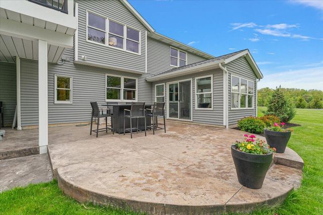 89 Summerwyn Drive Se, Leighton Twp, MI 49316