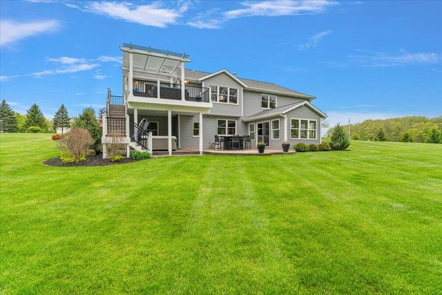 89 Summerwyn Drive Se, Leighton Twp, MI 49316