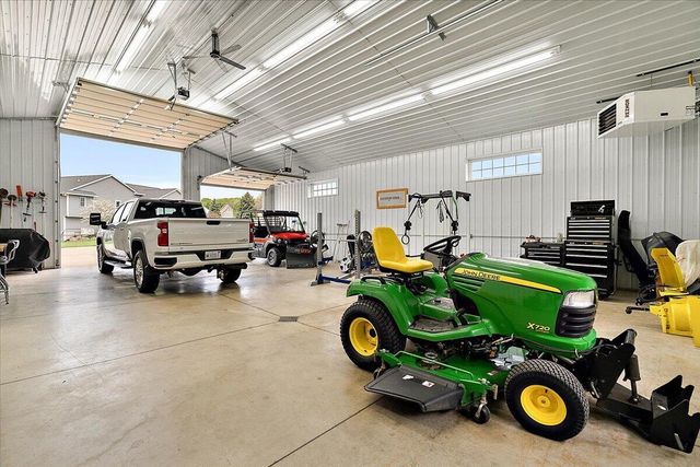 89 Summerwyn Drive Se, Leighton Twp, MI 49316