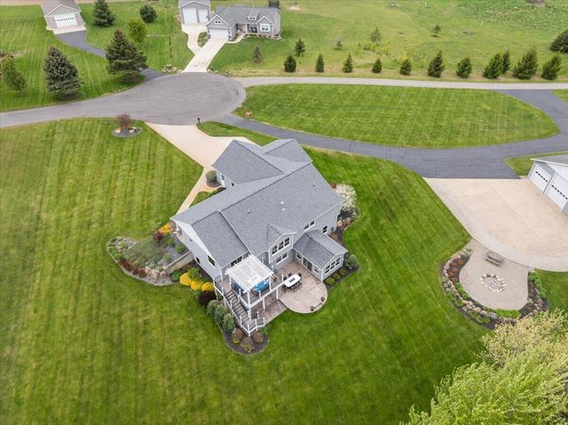 89 Summerwyn Drive Se, Leighton Twp, MI 49316
