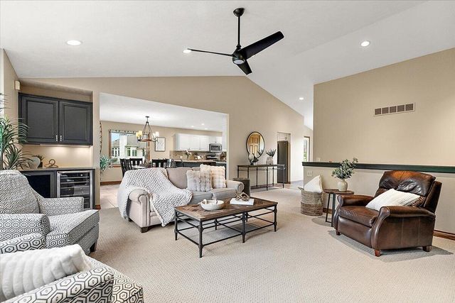 89 Summerwyn Drive Se, Leighton Twp, MI 49316