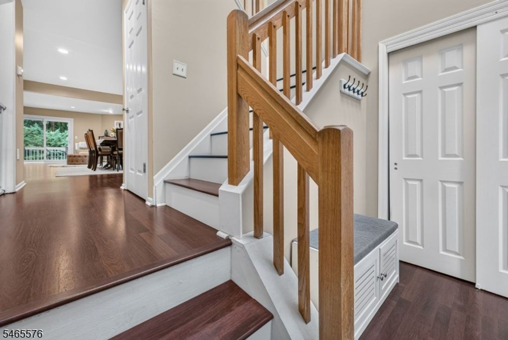 38 Averell Dr, Parsippany-troy Hills Twp., NJ 07950 — exterior