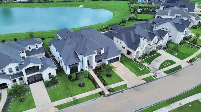 10631 Crystal Spring Drive, Missouri City, TX 77459