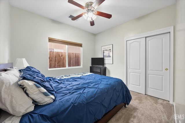 6721 Alderbrook Lane, Bakersfield, CA 93312