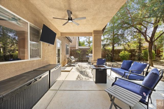 6721 Alderbrook Lane, Bakersfield, CA 93312