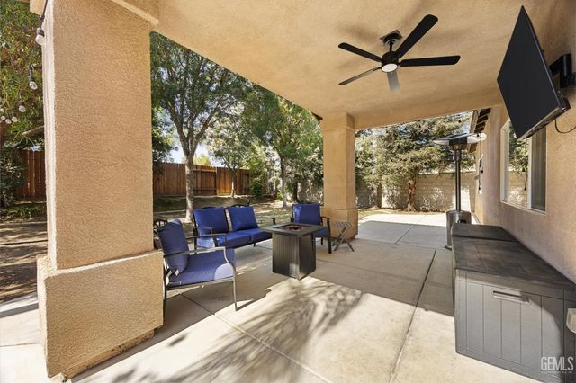 6721 Alderbrook Lane, Bakersfield, CA 93312