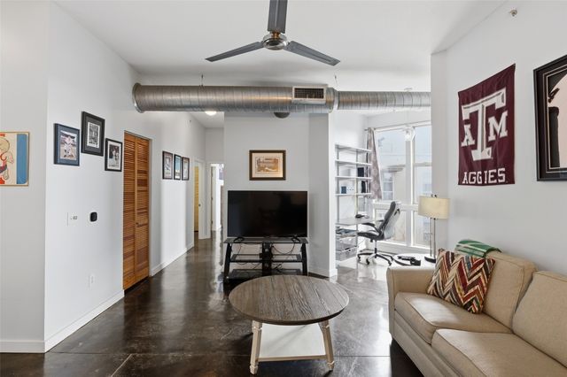 201 W Lancaster Avenue 313, Fort Worth, TX 76102