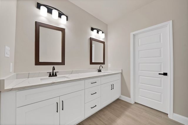 619 Lanai Circle, Runaway Bay, TX 76426