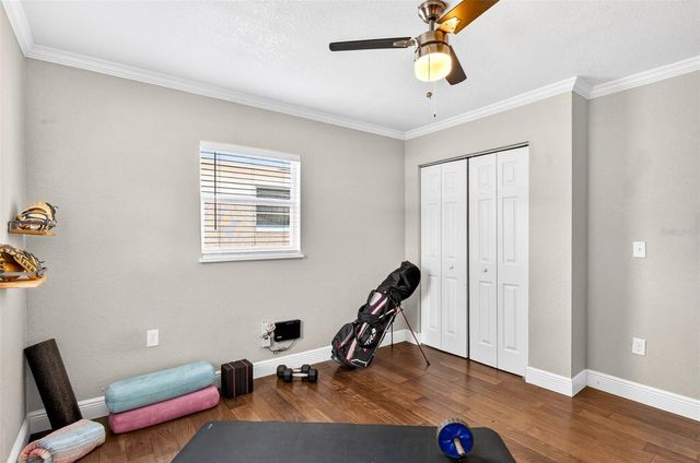 1610 E PARIS STREET, Tampa, FL 33610