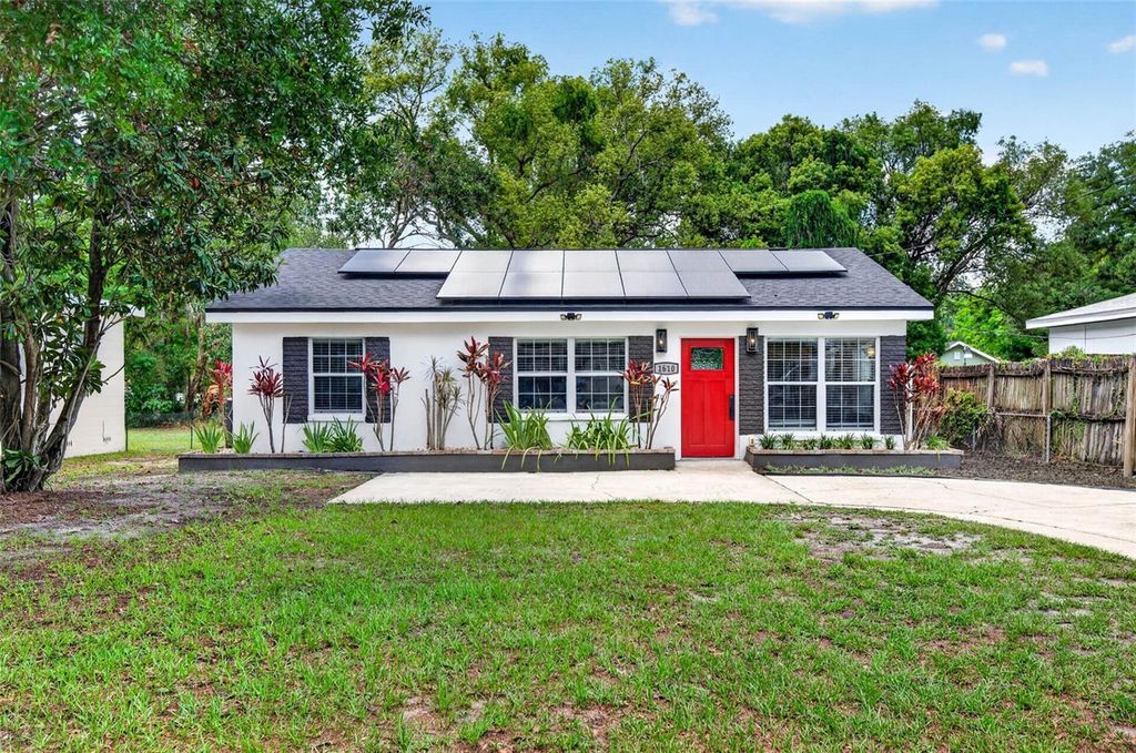 1610 E PARIS STREET, Tampa, FL 33610